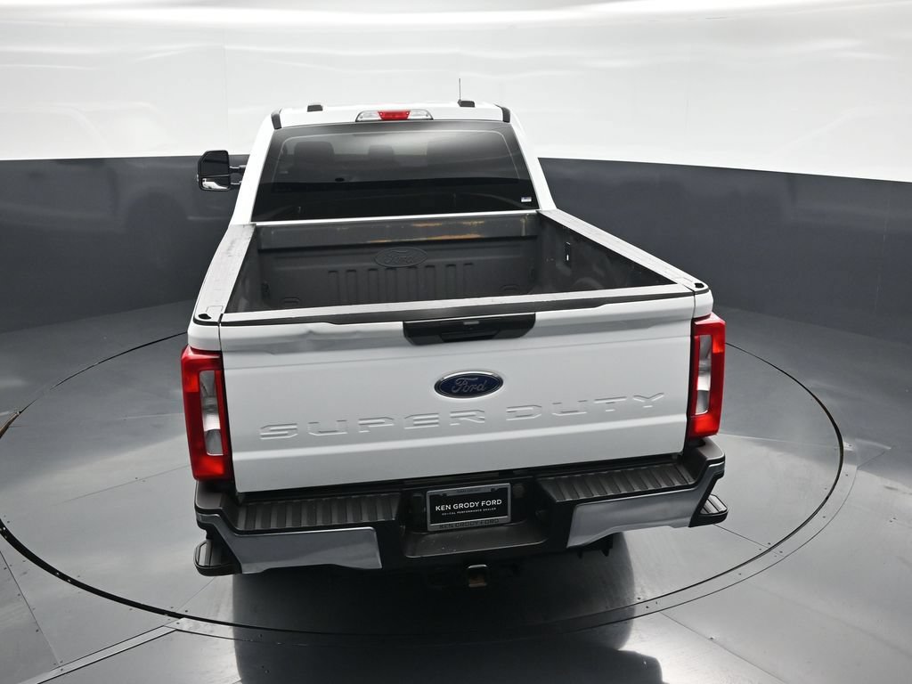 Certified 2023 Ford F250 XL w/ FX4 Off-Road Package AWD/4WD image 40