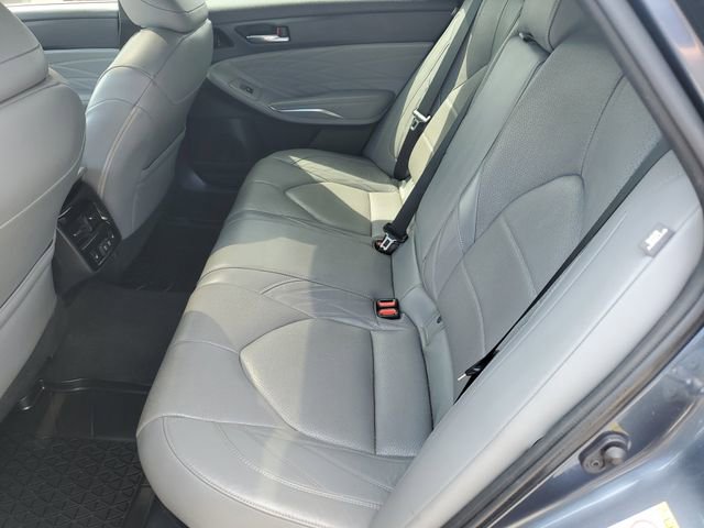 Used 2019 Toyota Avalon Limited w/ All Weather Liner Package FWD image 29