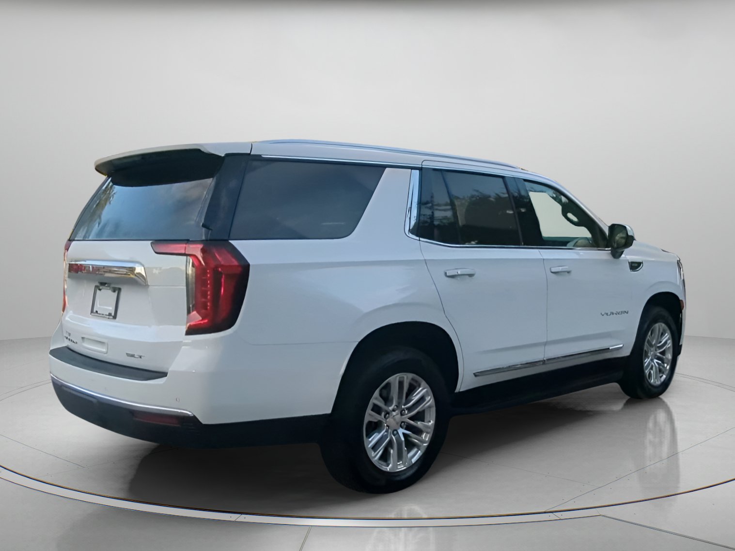 Used 2024 GMC Yukon SLT RWD image 28
