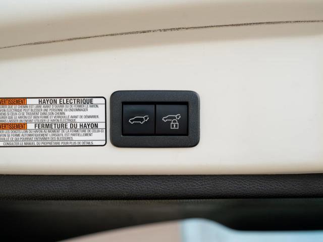 Used 2024 Toyota Corolla Cross XLE image 12