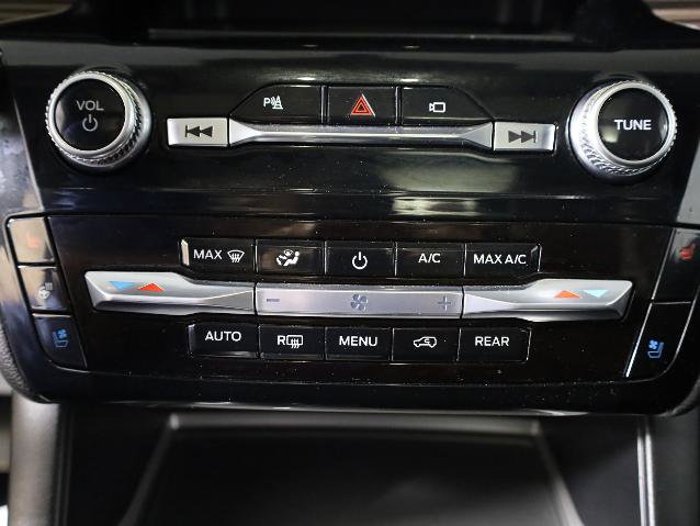 Certified 2022 Ford Explorer Limited w/ Equipment Group 301A AWD/4WD image 16