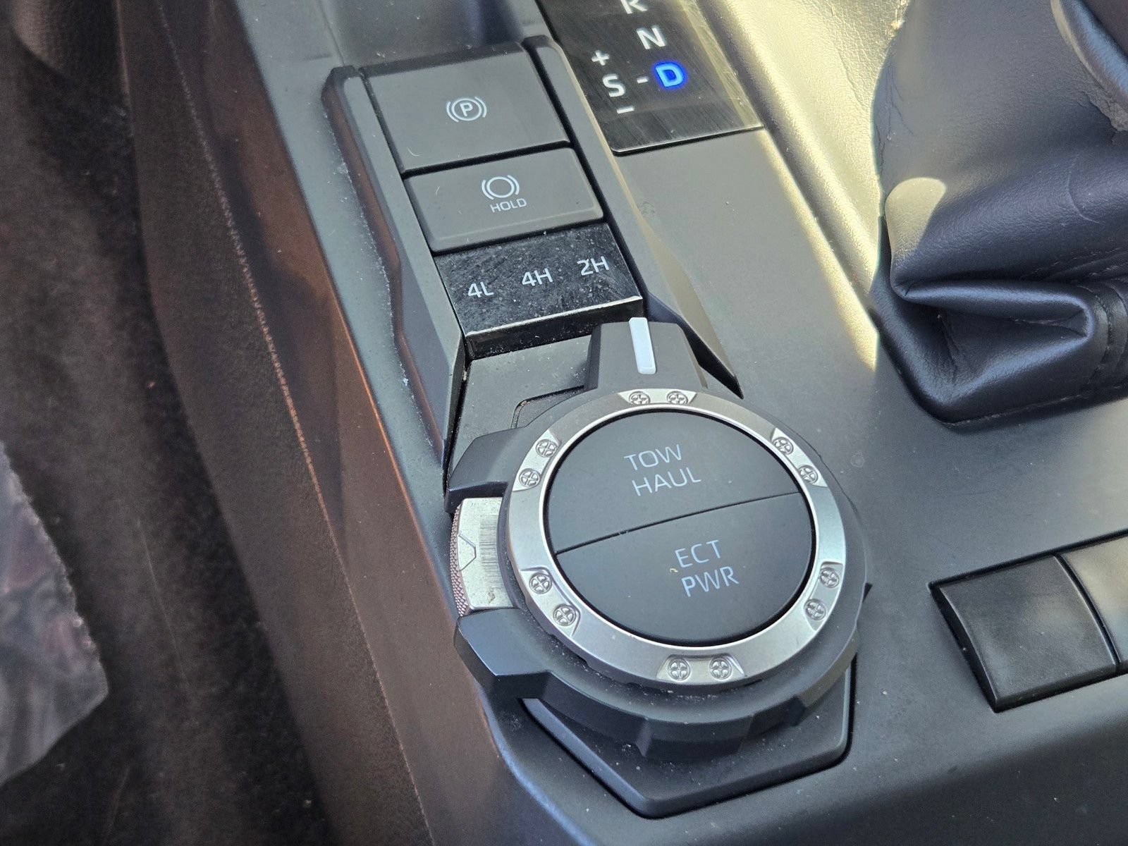 Used 2024 Toyota Tacoma SR5 AWD/4WD image 20