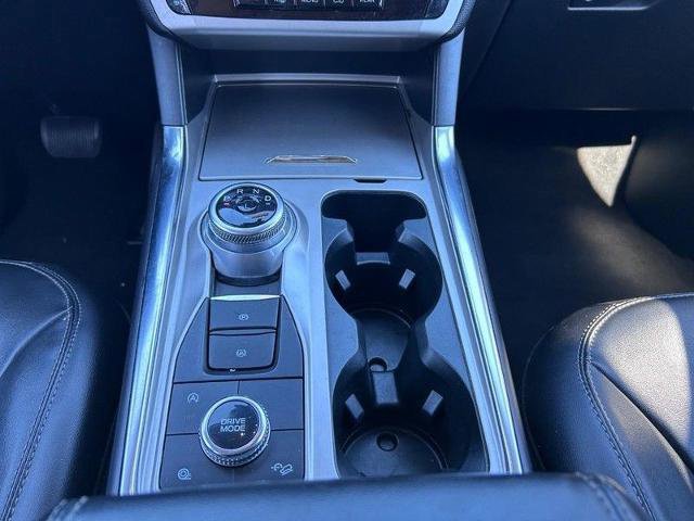 Certified 2021 Ford Explorer XLT w/ Equipment Group 202A image 19