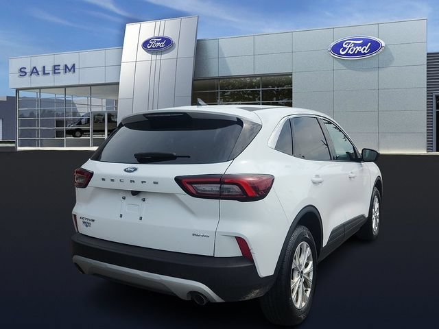 Certified 2024 Ford Escape Active AWD/4WD image 3