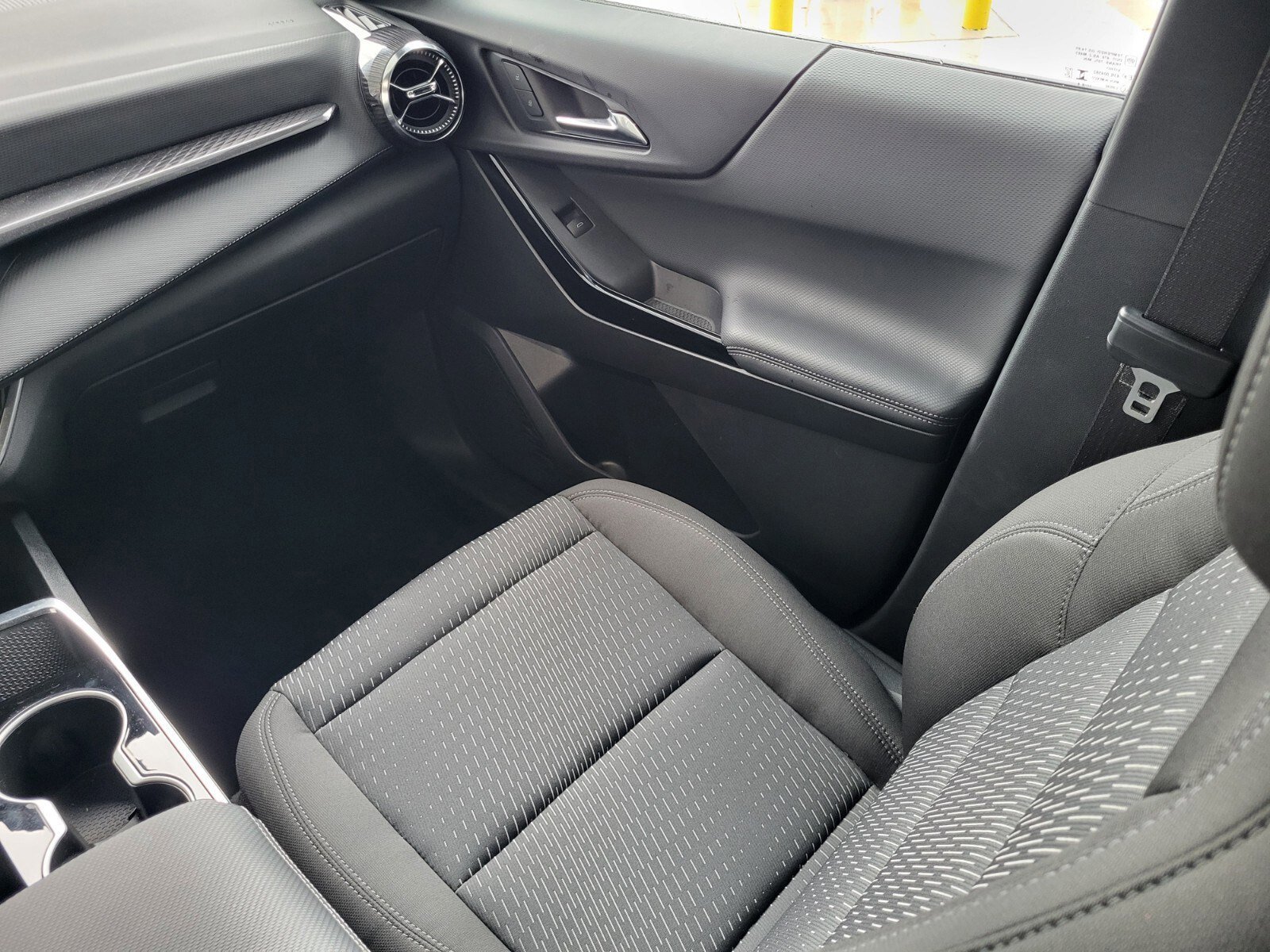 Used 2026 Chevrolet Equinox LT w/ Safety and Technology Package image 14