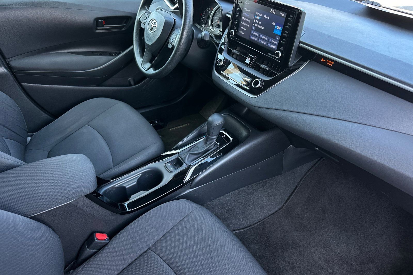 Used 2022 Toyota Corolla LE w/ LE Convenience Package FWD image 14