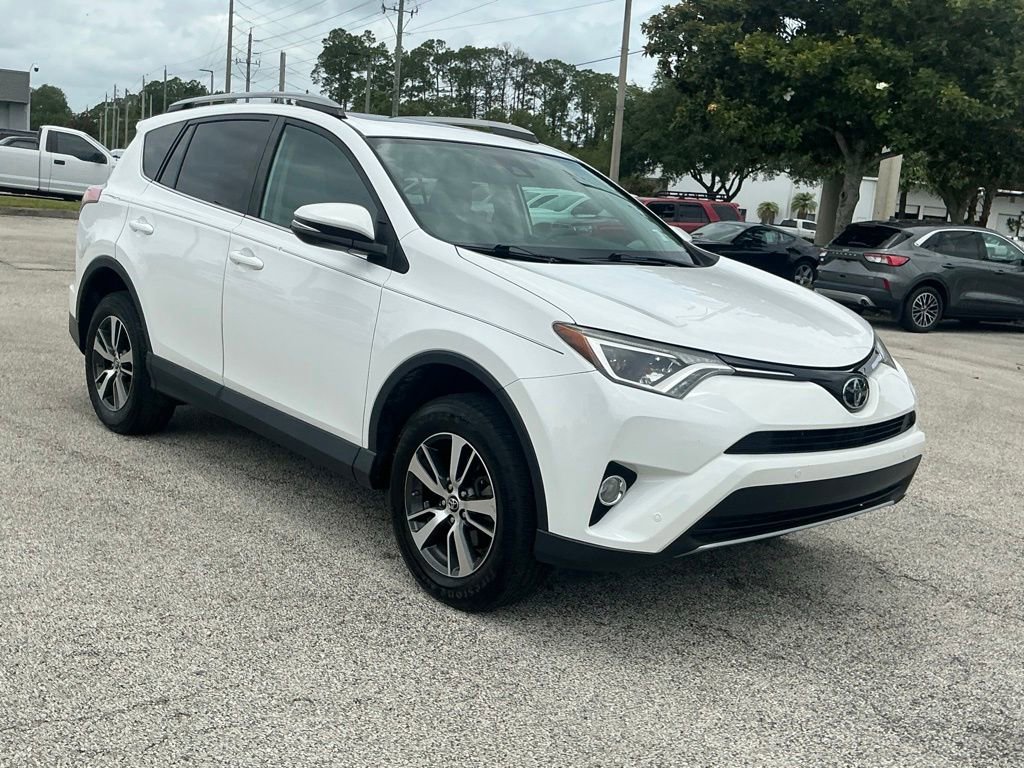 Used 2017 Toyota RAV4 XLE FWD image 17