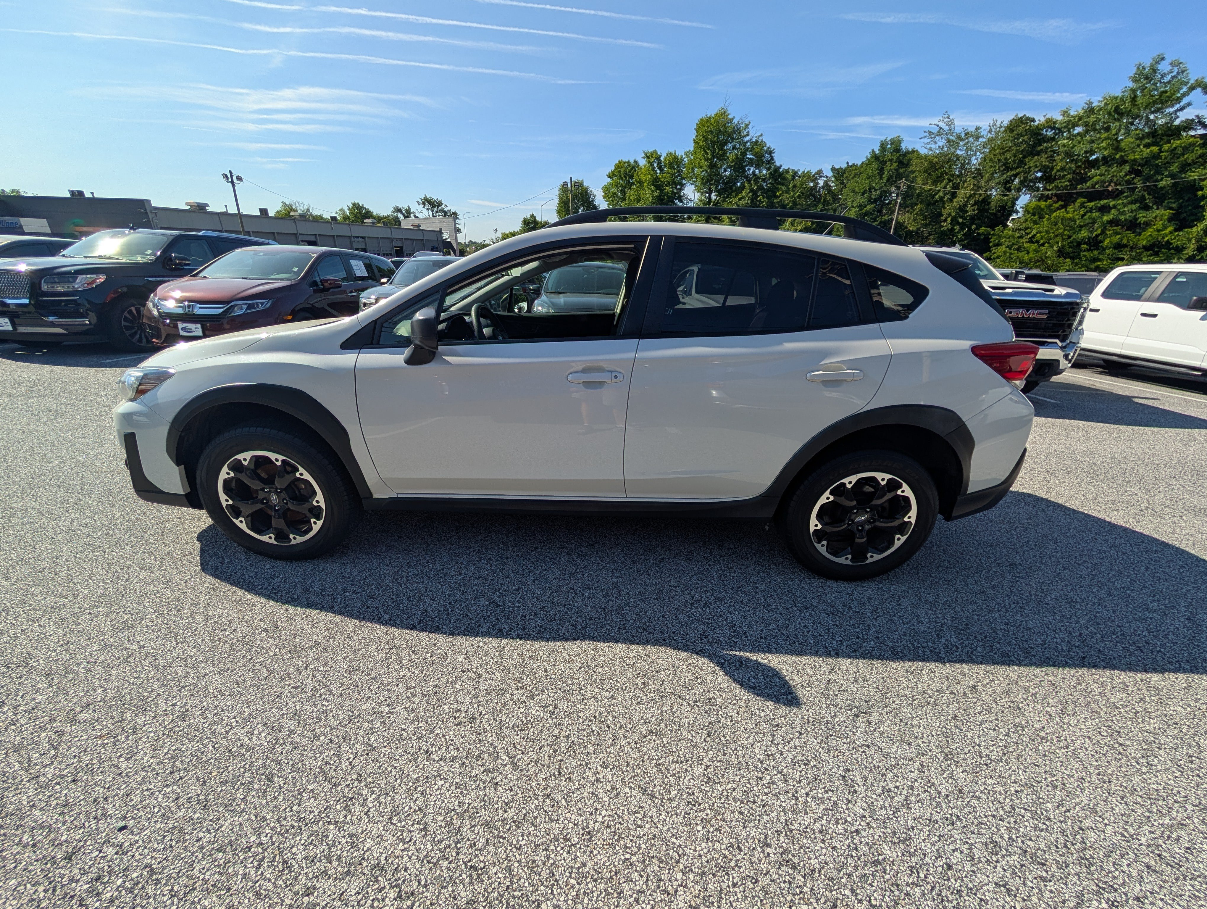 Used 2021 Subaru Crosstrek 2.0i AWD/4WD image 3