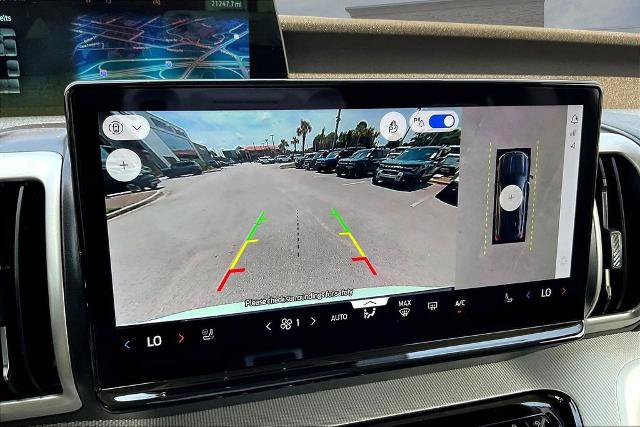 Certified 2025 Ford Expedition Active AWD/4WD image 14