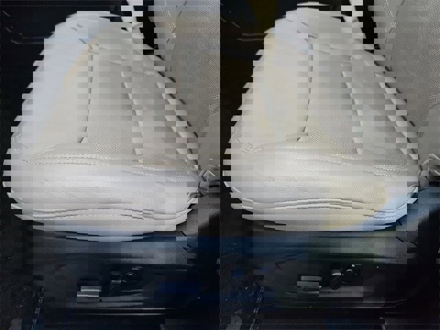 Certified 2023 Ford Explorer Limited w/ Limited Technology Package image 22