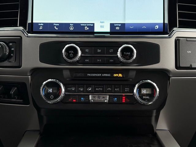 Certified 2022 Ford F350 Lariat w/ Black Appearance Package image 28