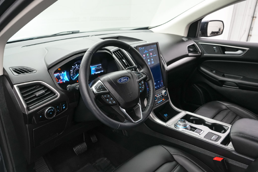 Certified 2024 Ford Edge SEL w/ Convenience Package AWD/4WD image 12