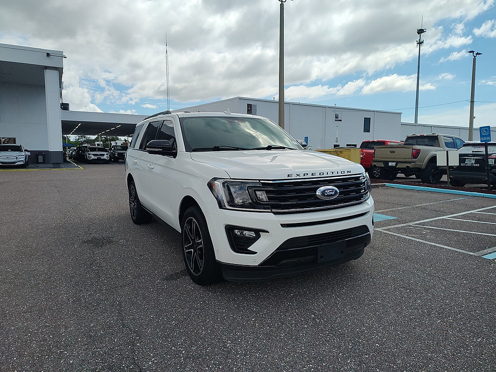 Certified 2021 Ford Expedition Limited RWD image 4