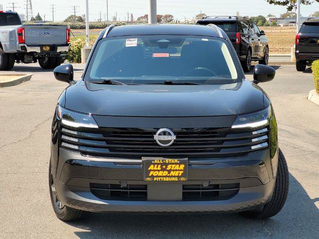 Used 2026 Nissan Kicks SV w/ Illumination Package FWD image 2