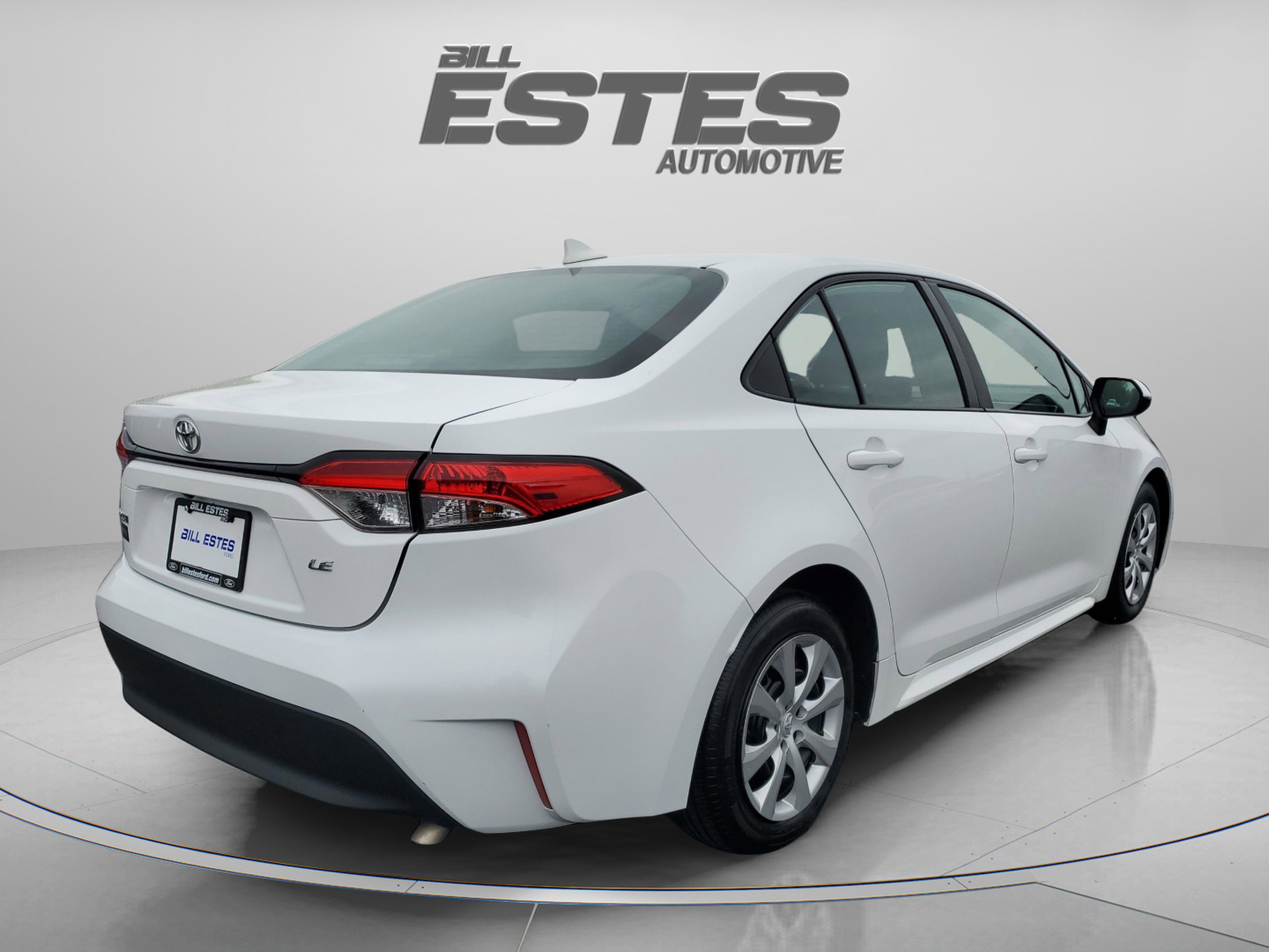Used 2024 Toyota Corolla LE FWD image 4