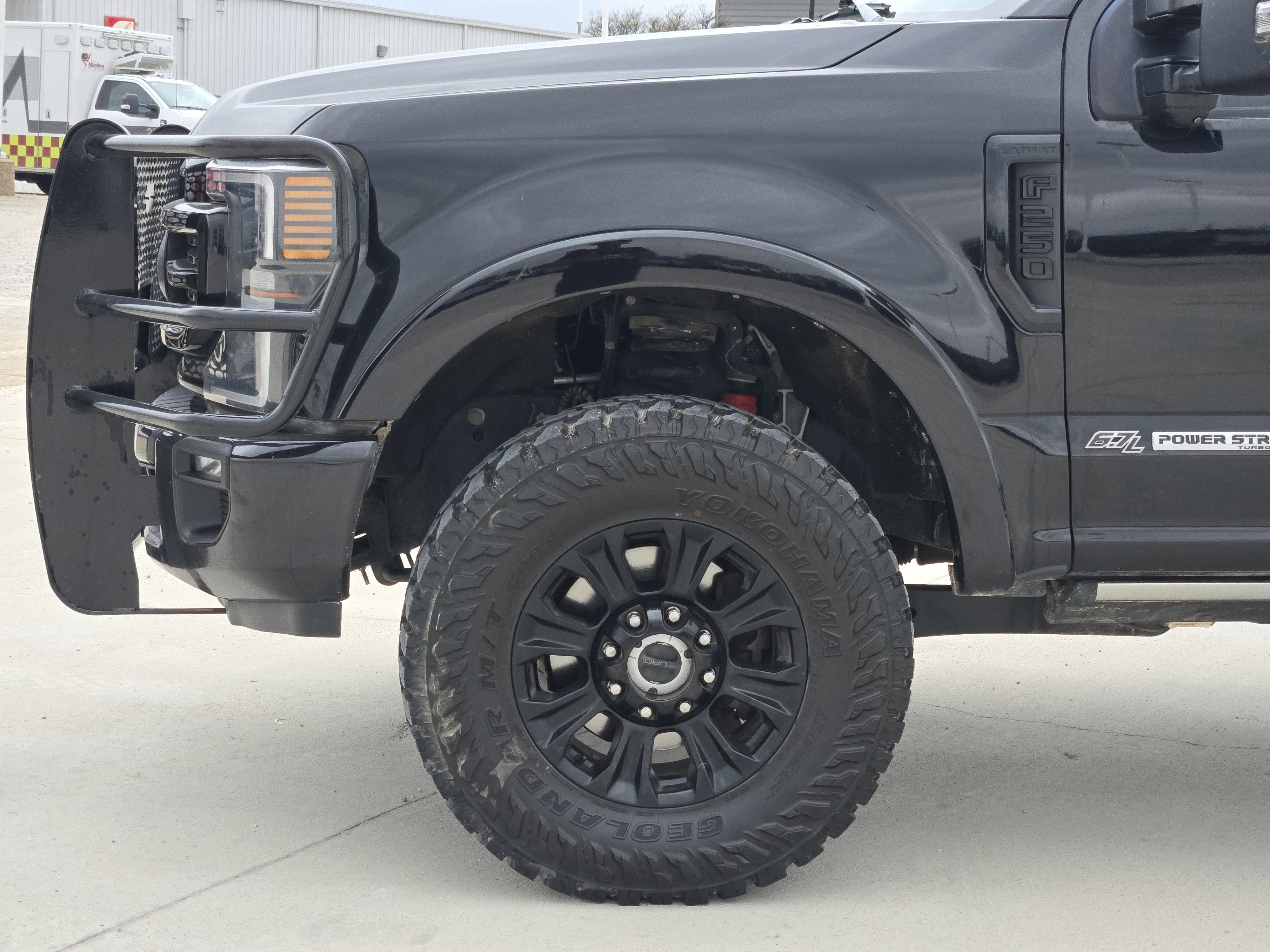 Certified 2022 Ford F250 Lariat w/ Tremor Off-Road Package image 8