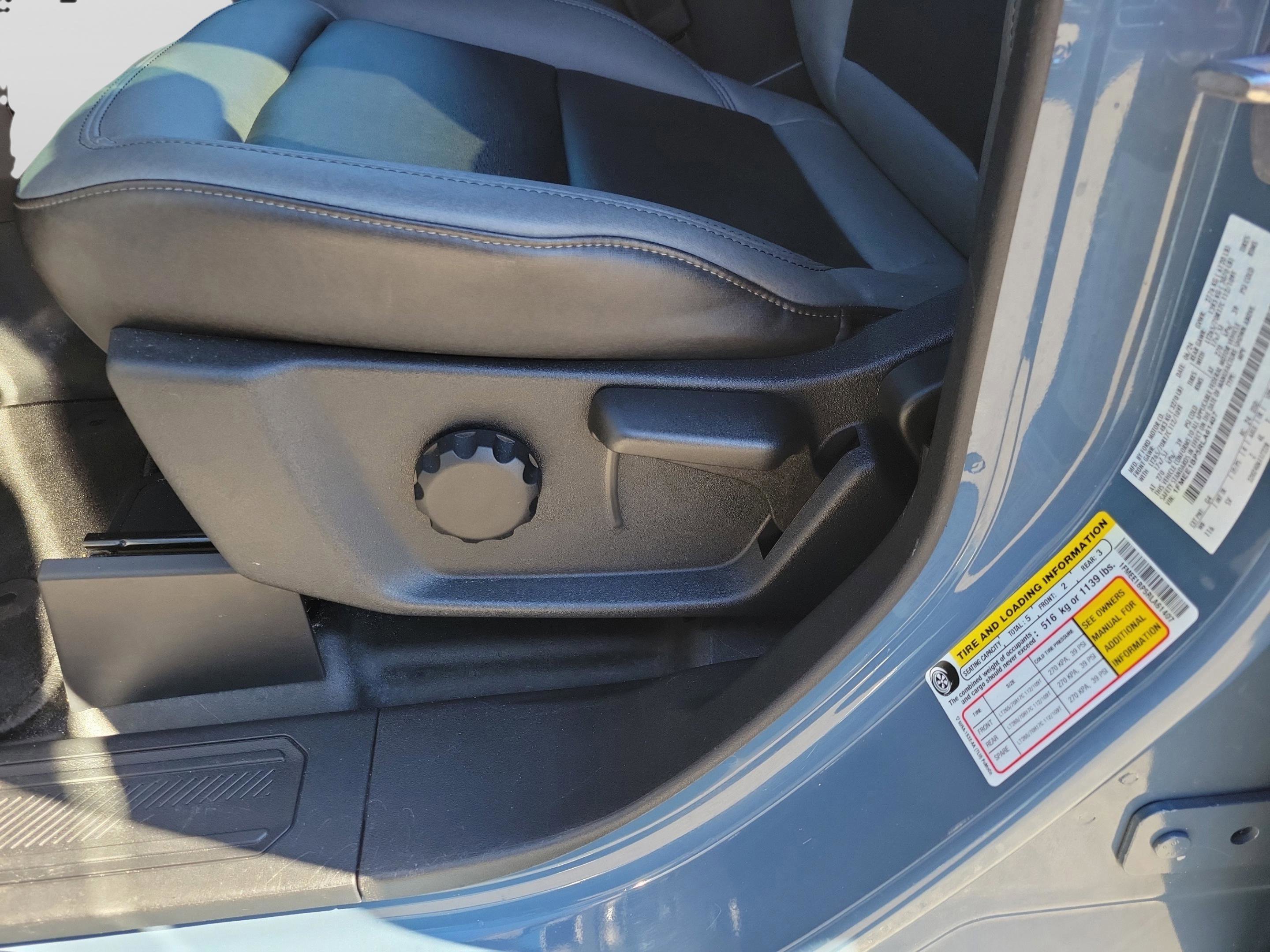 Certified 2024 Ford Bronco Black Diamond image 25