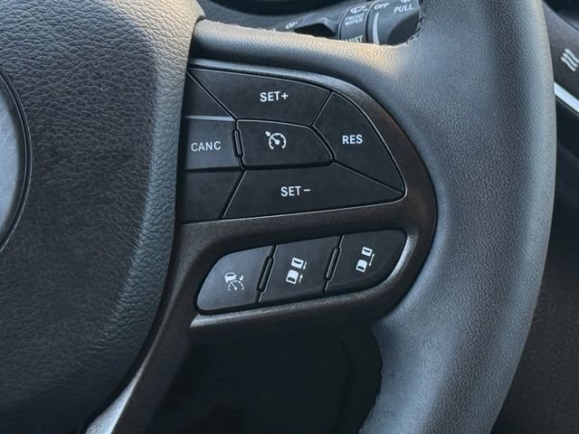 Used 2022 Jeep Cherokee Trailhawk w/ Sound & Nav Group image 16