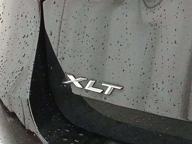 Certified 2022 Ford Explorer XLT image 28