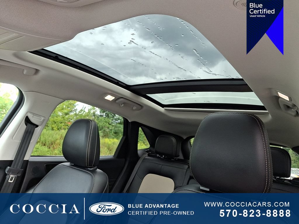 Certified 2022 Ford Escape Titanium w/ Titanium Elite Package AWD/4WD image 14