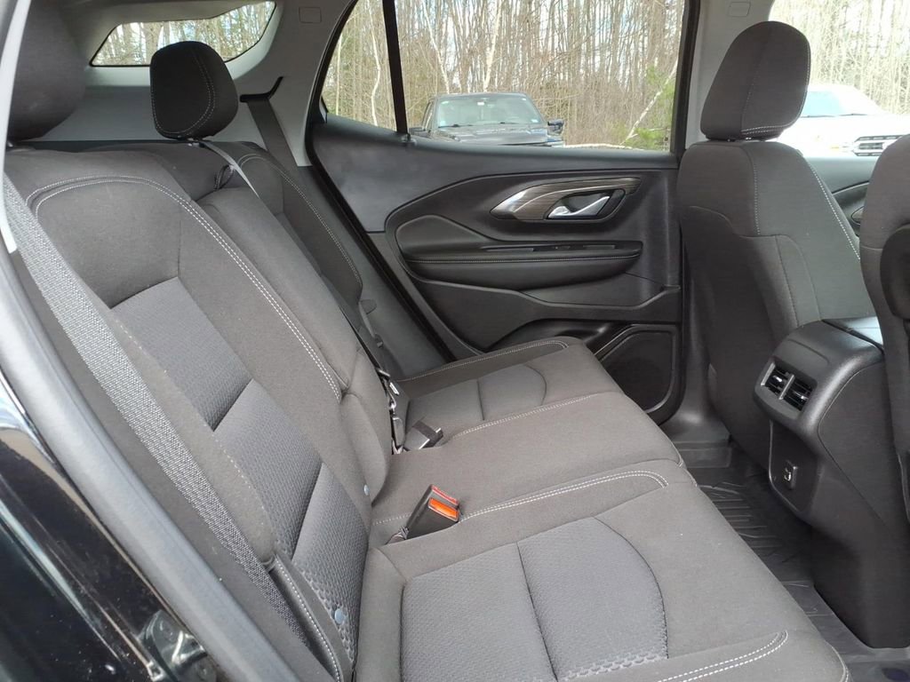 Used 2023 GMC Terrain SLE w/ LPO, Floor Liner Package AWD/4WD image 12