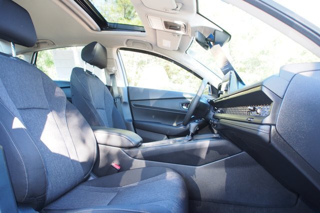 Used 2025 Honda Accord SE image 11