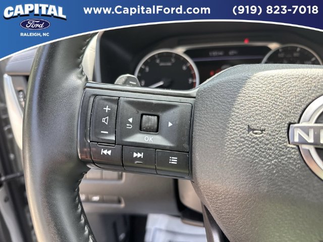 Used 2025 Nissan Rogue SV FWD image 22
