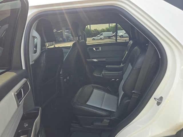 Certified 2023 Ford Explorer XLT w/ Equipment Group 202A RWD image 8