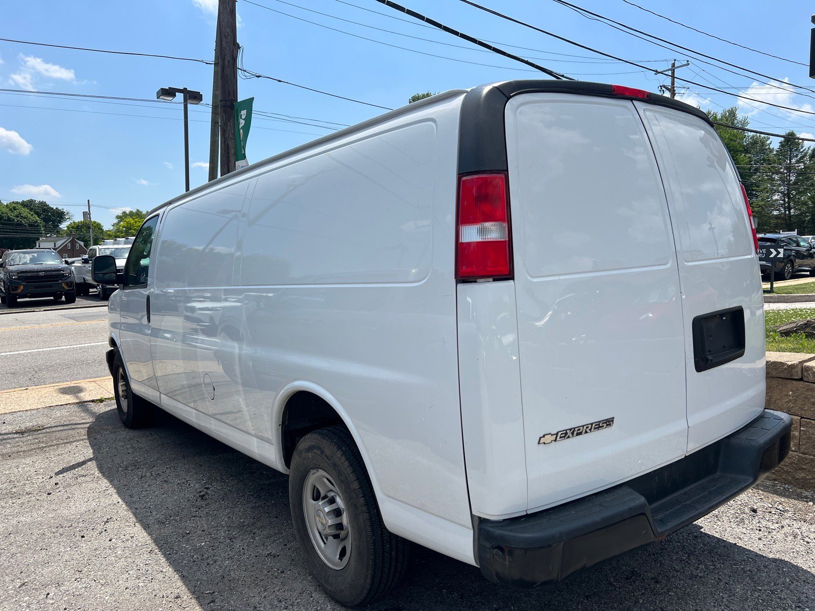 Used 2020 Chevrolet Express 3500 Extended RWD image 5
