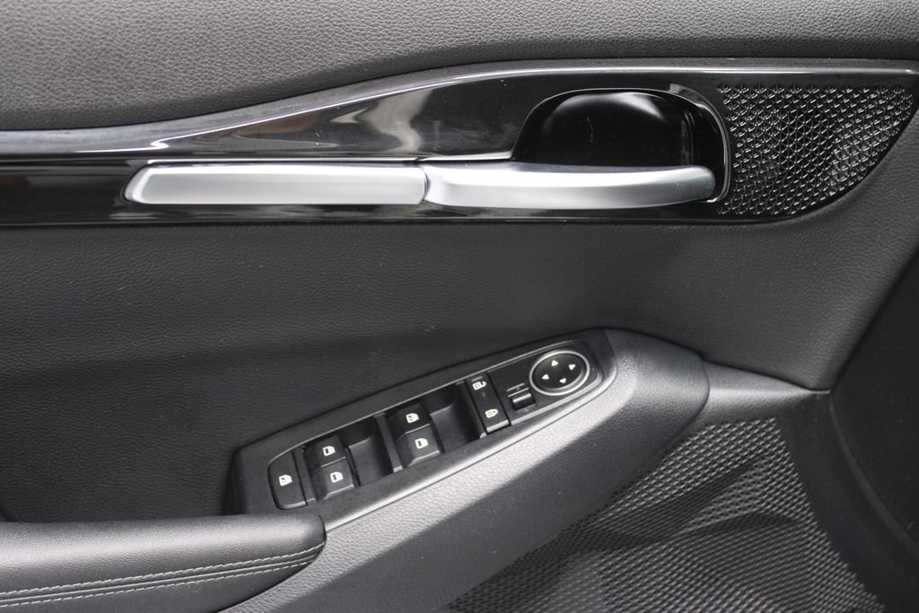 Used 2025 Kia Seltos S AWD/4WD image 22