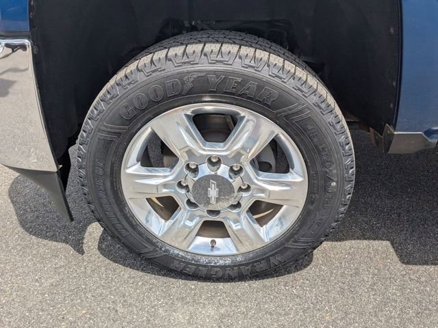 Used 2017 Chevrolet Silverado 2500 LTZ w/ Duramax Plus Package AWD/4WD image 28