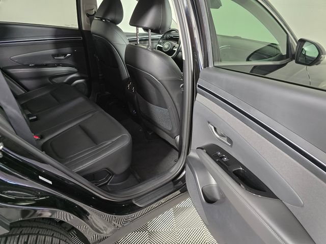 Used 2022 Hyundai Tucson Limited AWD/4WD image 13