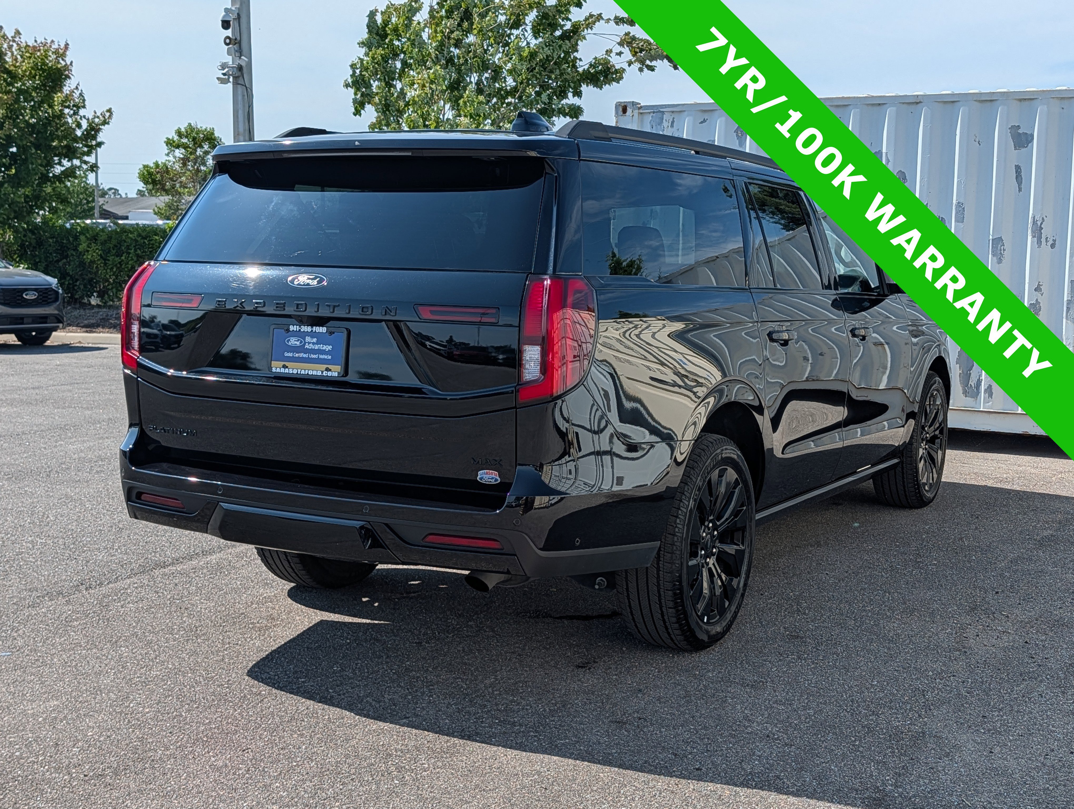 Certified 2025 Ford Expedition Max Platinum w/ Stealth Appearance Package AWD/4WD image 4