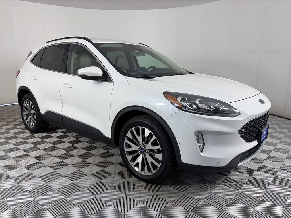 Certified 2020 Ford Escape Titanium image 6