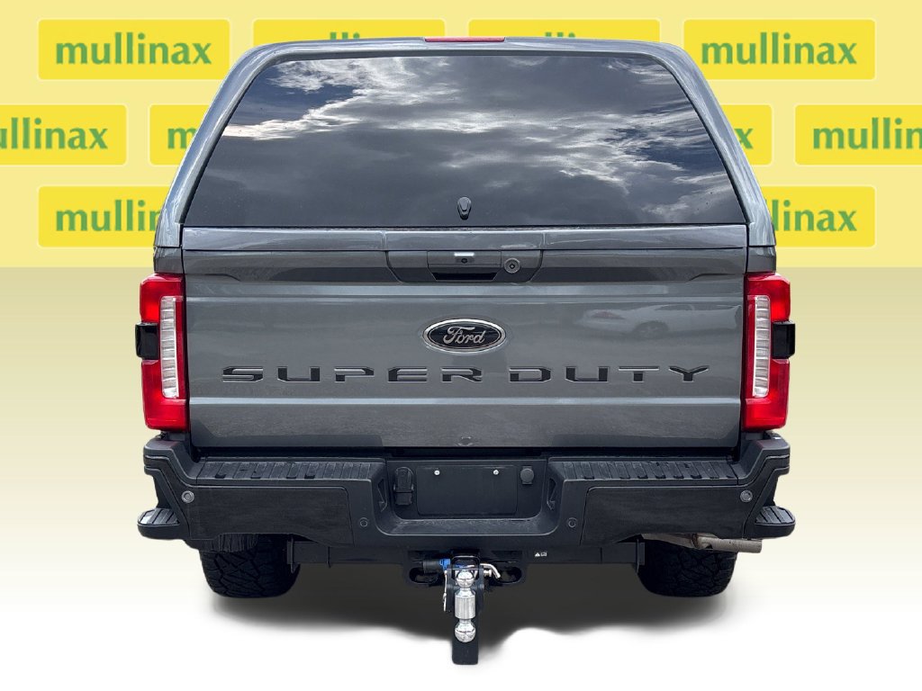 Certified 2025 Ford F250 XLT w/ Black Appearance Package AWD/4WD image 9