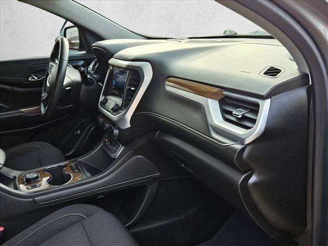 Used 2023 GMC Acadia SLE w/ Driver Convenience Package FWD image 17