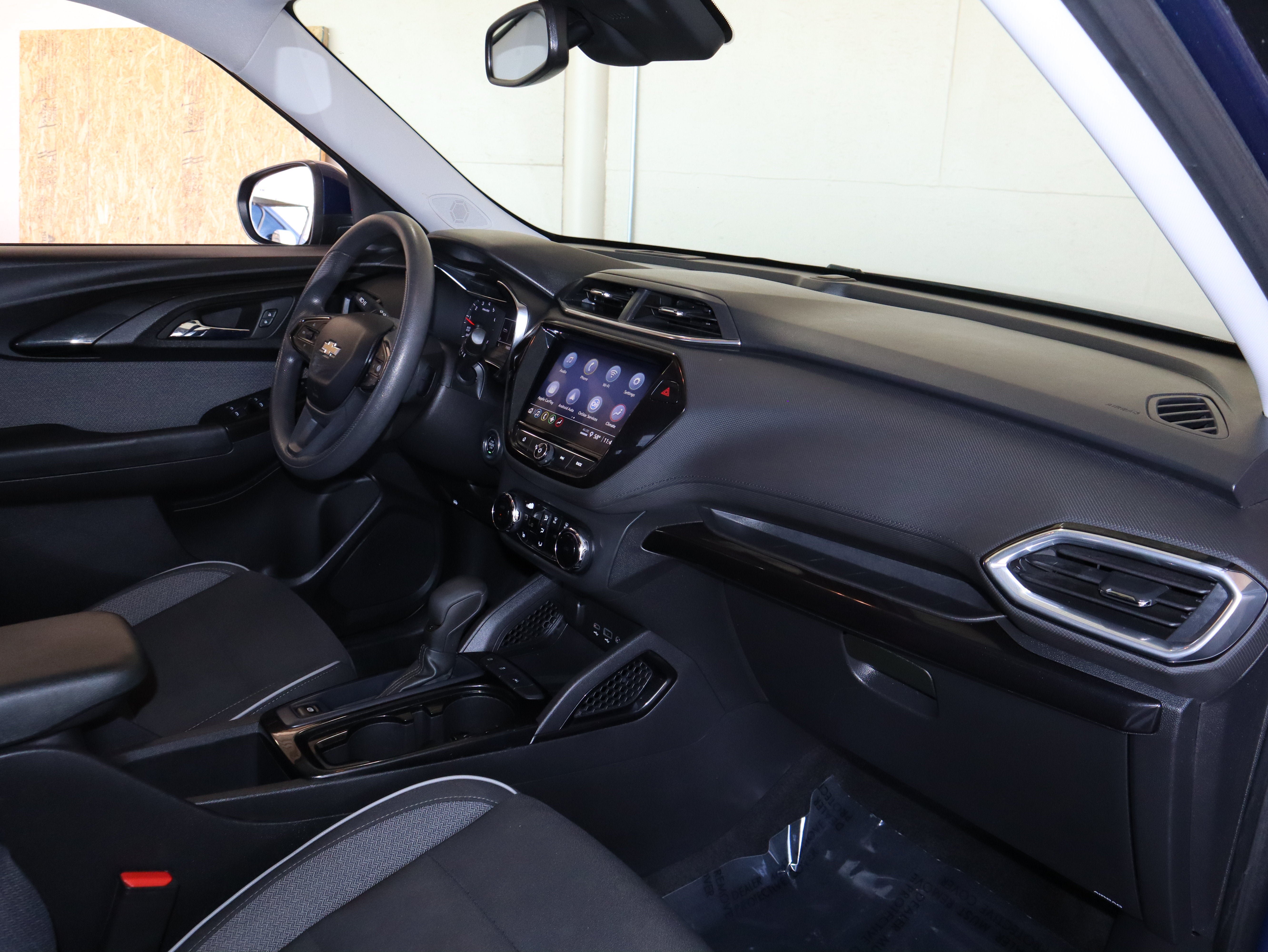 Used 2022 Chevrolet TrailBlazer LT w/ Convenience Package FWD image 38