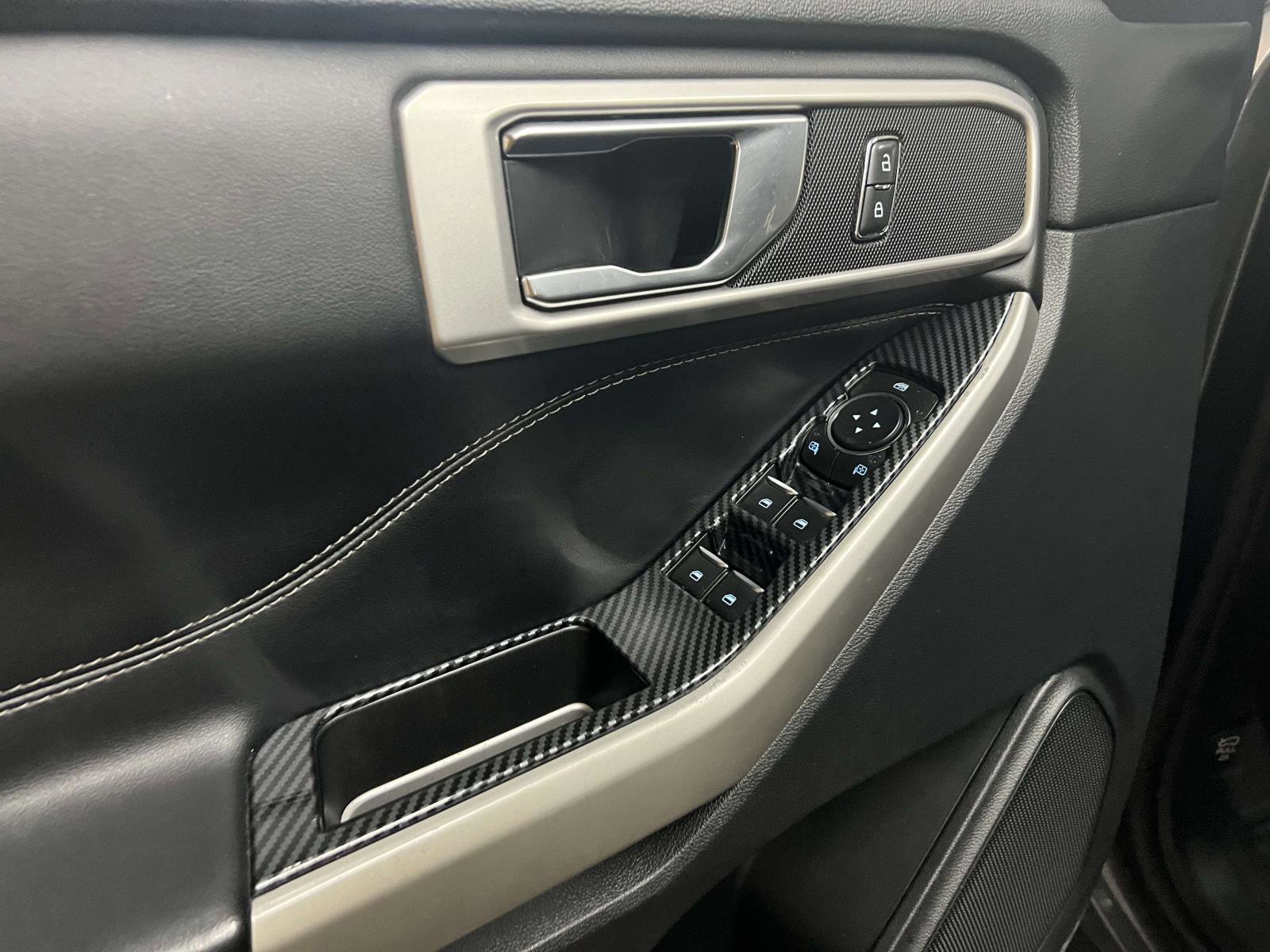 Certified 2021 Ford Explorer XLT w/ Equipment Group 202A image 16