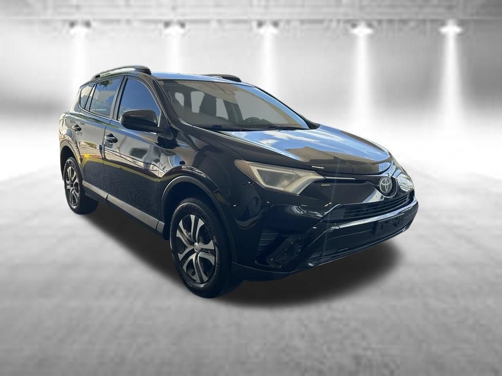 Used 2018 Toyota RAV4 LE FWD video 2