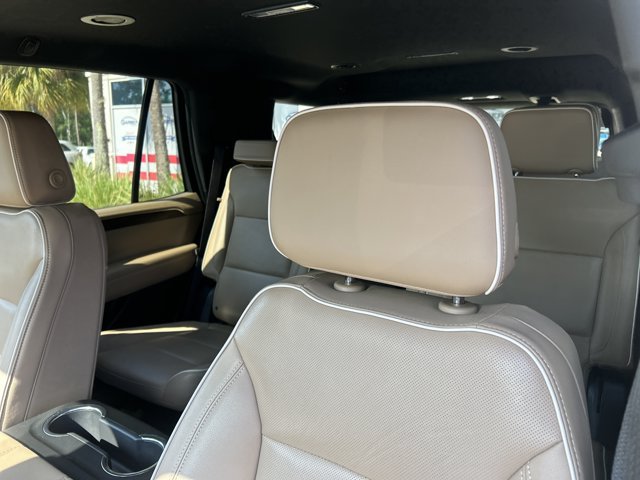 Used 2024 Chevrolet Tahoe Premier AWD/4WD image 20