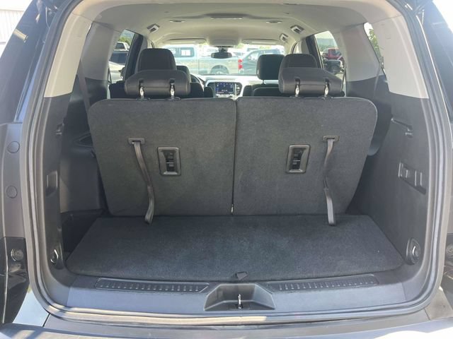 Used 2023 GMC Acadia SLE FWD image 13
