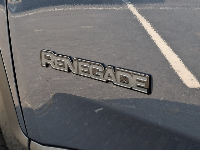 Used 2023 Jeep Renegade Altitude w/ Sun/Sound Group AWD/4WD image 36