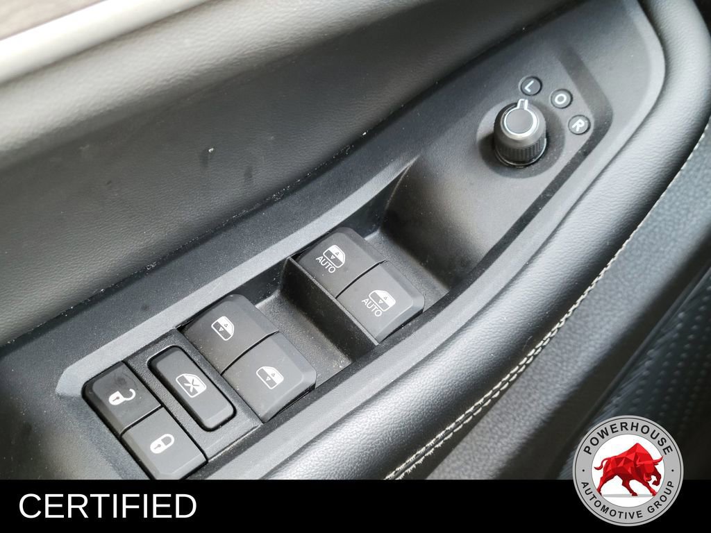 Used 2023 Jeep Grand Cherokee L Limited AWD/4WD image 29