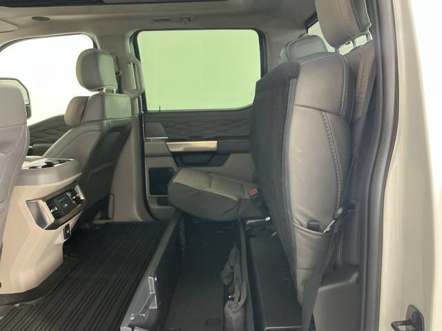 Certified 2025 Ford F450 Platinum w/ Platinum Plus Package AWD/4WD image 33
