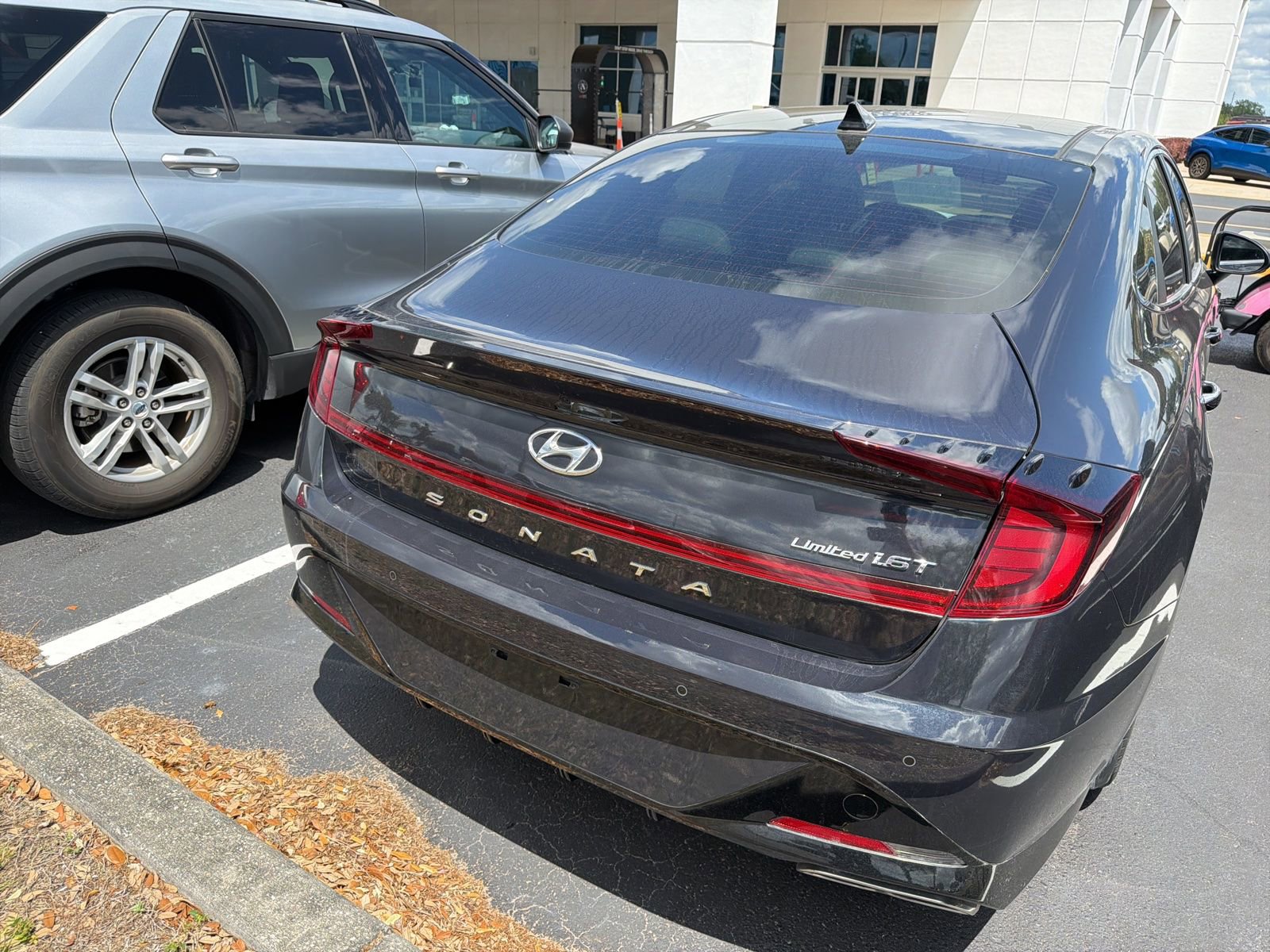 Used 2023 Hyundai Sonata Limited FWD image 4