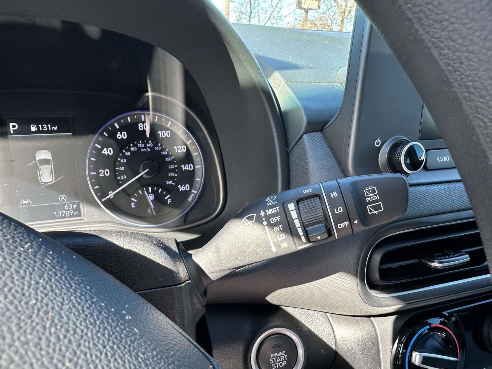 Used 2023 Hyundai Kona SEL image 28