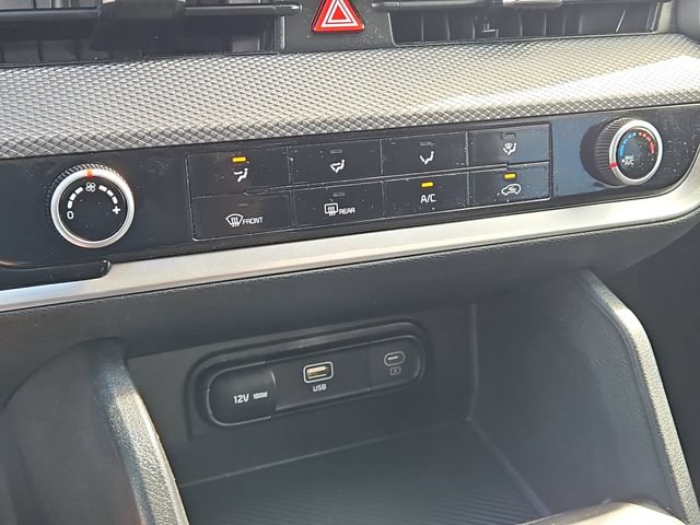 Used 2025 Kia Sportage LX FWD image 19