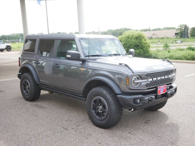 Certified 2023 Ford Bronco Badlands AWD/4WD image 3