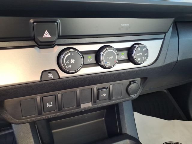 Used 2022 Toyota Tacoma SR RWD image 26