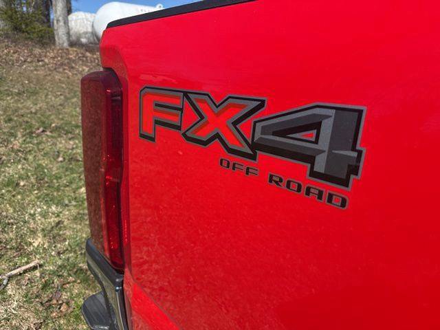 Certified 2025 Ford F350 XLT AWD/4WD image 9